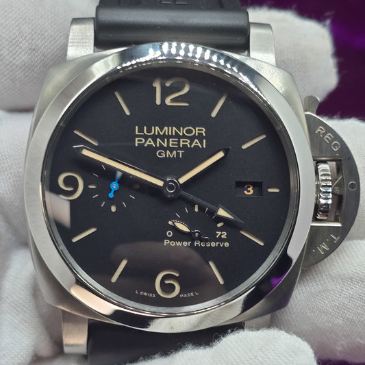 Panerai Luminor Men's Black Watch - 44mm GMT PAM01321. 2020 Black Dial