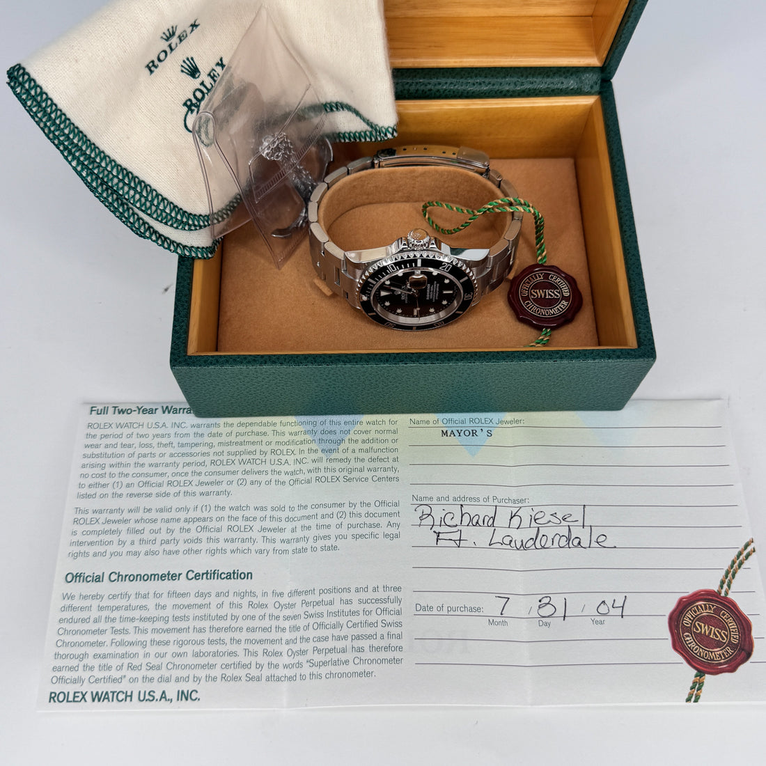 Rolex Submariner Date – Ref. 16610 – 40mm Stainless Steel – Very Good – Complete Set