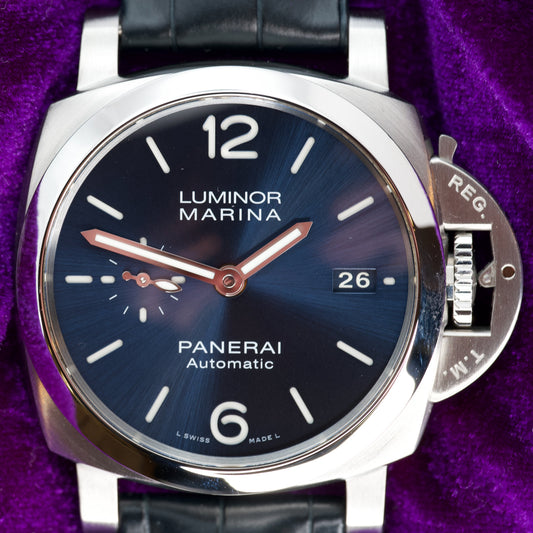 2022 Panerai Luminor - PAM01393 Blue Dial 42mm Leather Band, Full Set, Very Nice