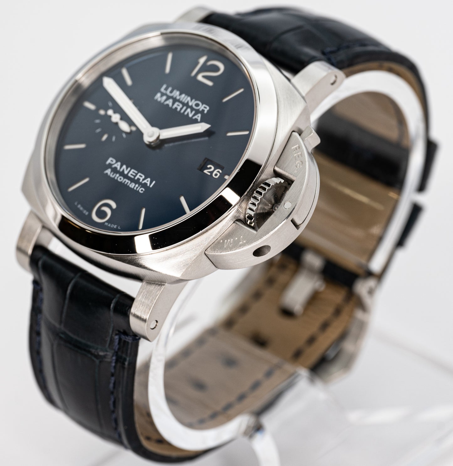 2022 Panerai Luminor - PAM01393 Blue Dial 42mm Leather Band, Full Set, Very Nice