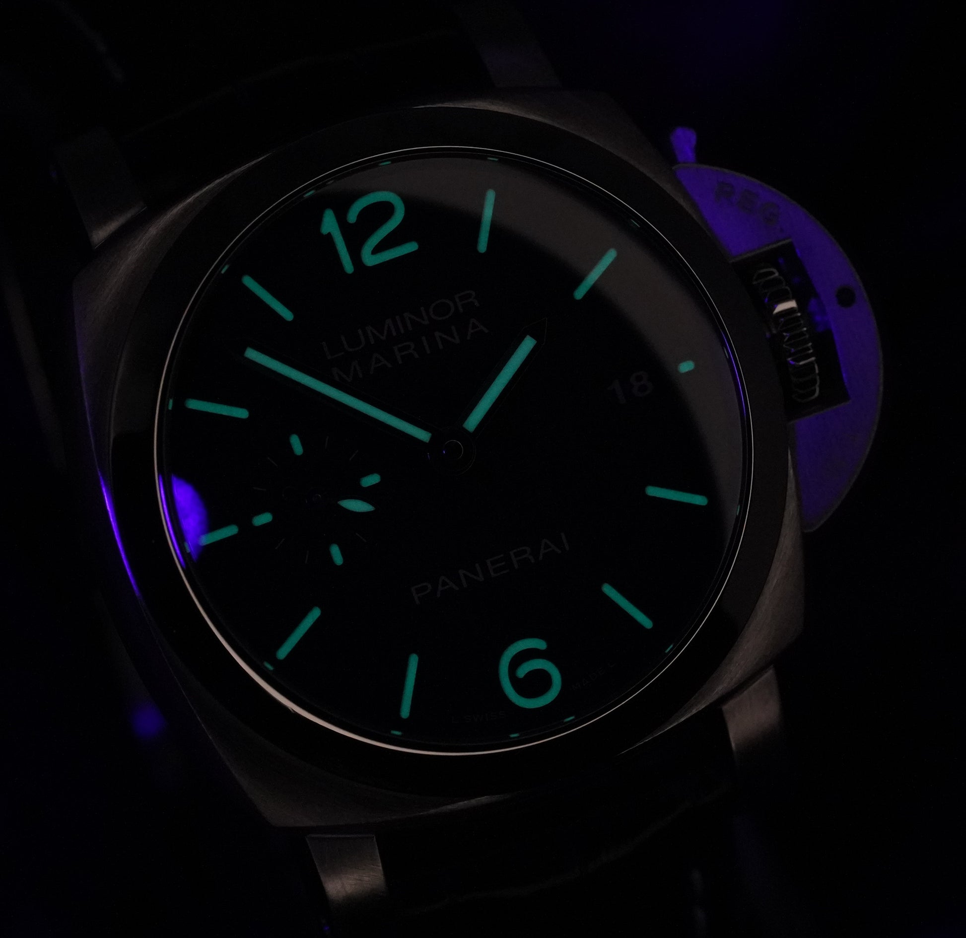 Panerai Luminor Marina 1950 3 Days Automatic – Ref. PAM00392 – 42mm Stainless Steel – Very Good Condition