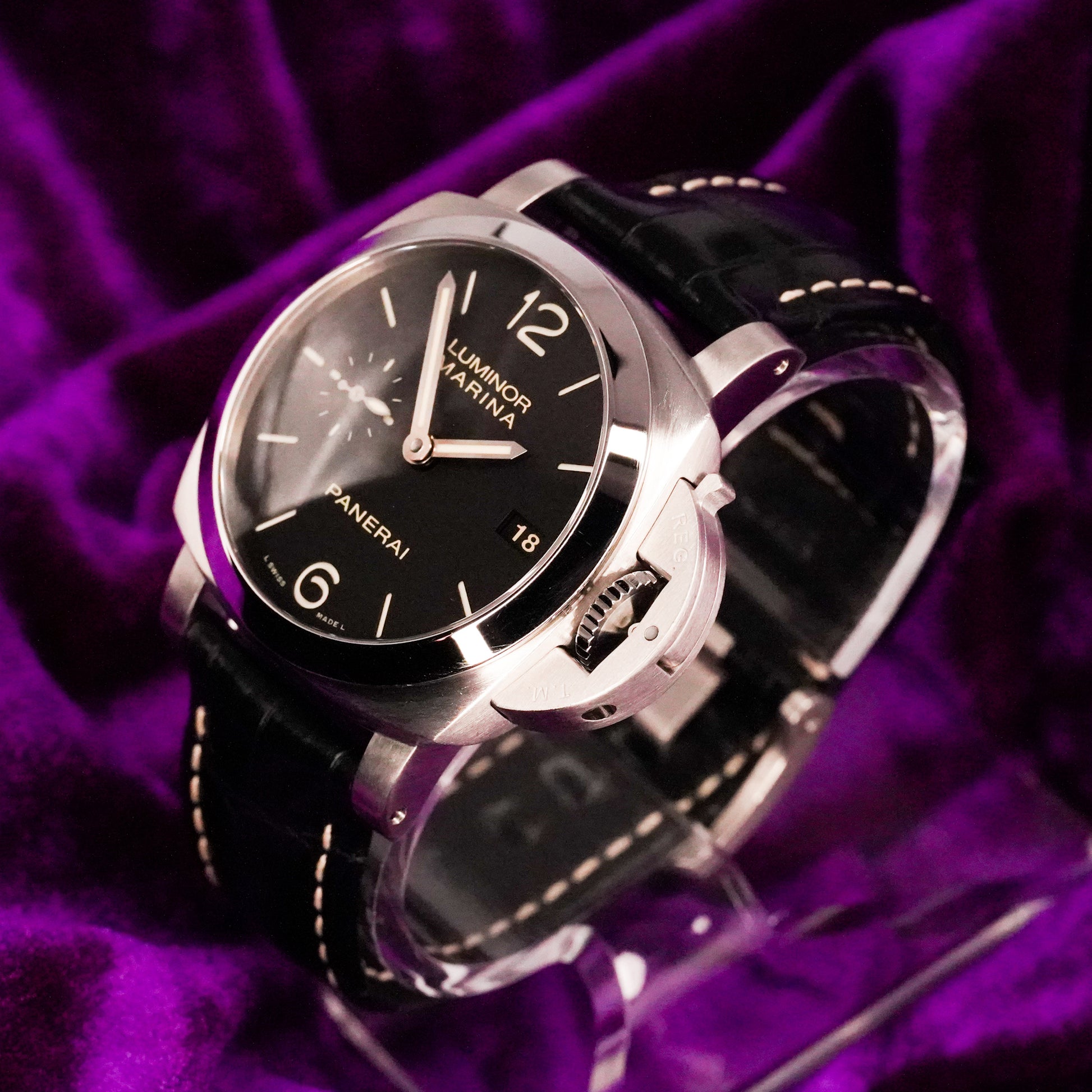 Panerai Luminor Marina 1950 3 Days Automatic – Ref. PAM00392 – 42mm Stainless Steel – Very Good Condition