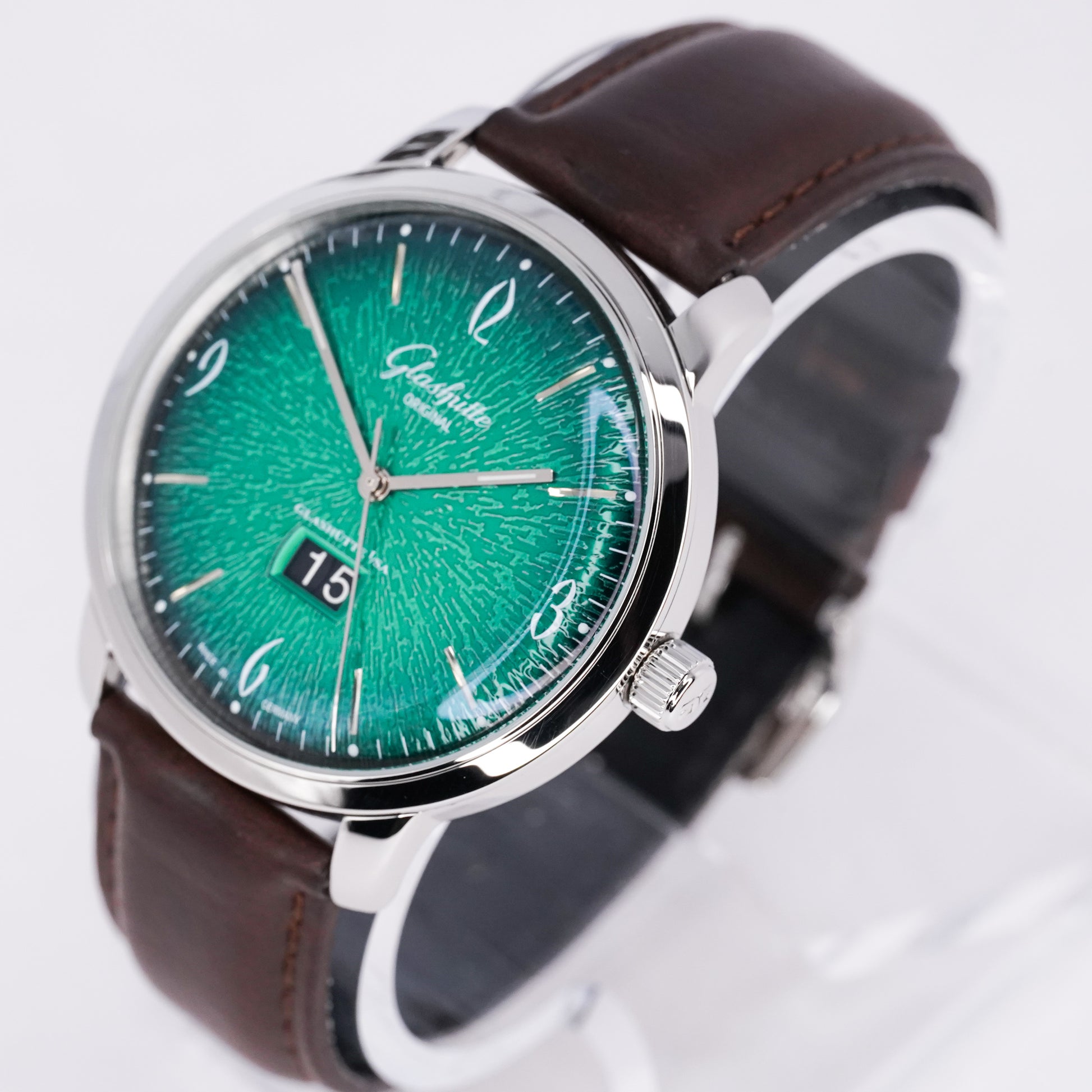 Glashütte Original Sixties Panorama Date – Ref. 2-39-47-04-02-04 – 42mm Stainless Steel – Very Good Condition