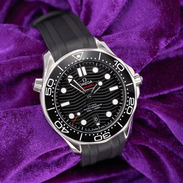 Omega Seamaster Diver 300 M – Ref. 210.32.42.20.01.001 – 42mm Stainless Steel – Very Good Condition – Complete Set