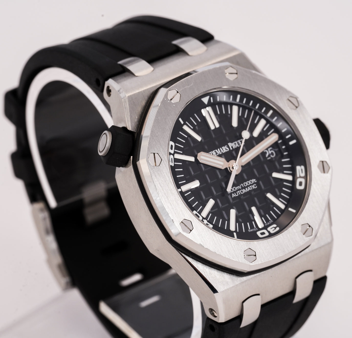 2019 Audemars Piguet Royal Oak Ref# 15710ST.OO.A002CA.01, 42mm-Diver-Complete