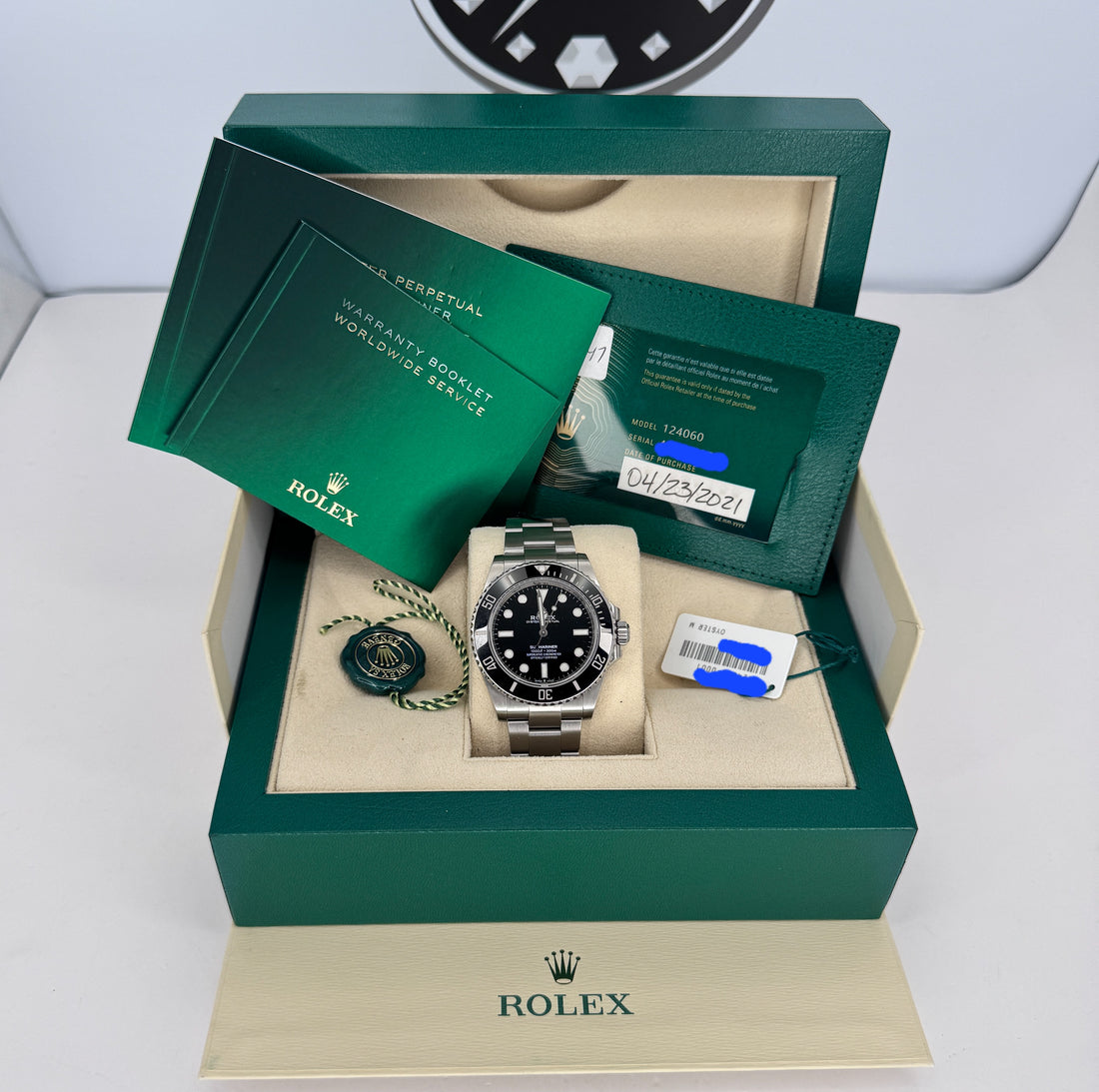 Rolex Submariner – Ref. 124060 – 41mm Stainless Steel – Complete Set – Very Good Condition