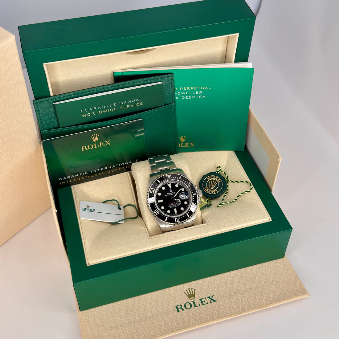 Rolex Sea-Dweller – Ref. 126600 – 43mm Stainless Steel – Very Good Condition