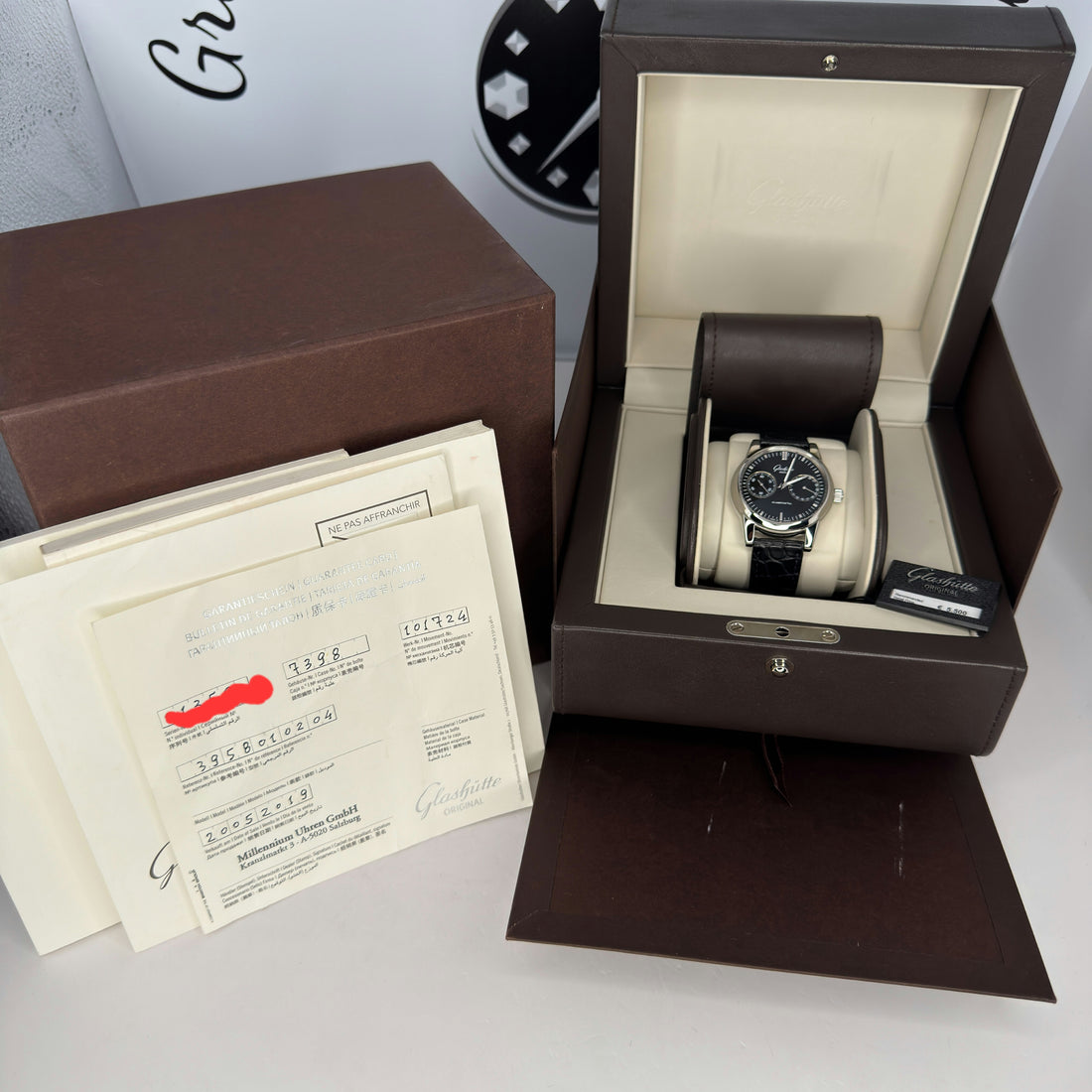 Glashütte Original Senator Hand Date – Ref. 39-58-01-02-04 – 40mm Stainless Steel – Very Good Condition