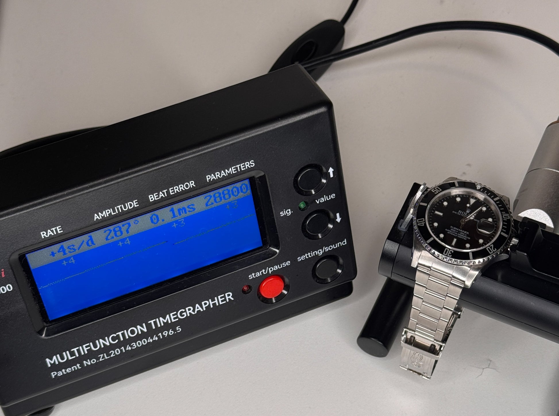 Rolex Submariner Date – Ref. 16610 – 40mm Stainless Steel – Excellent Condition