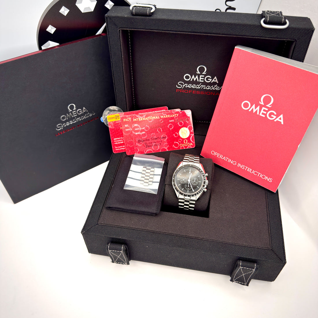 Omega Speedmaster Professional Moonwatch – Ref. 310.30.42.50.01.002 – 42mm Stainless Steel – Very Good Condition – Full Set