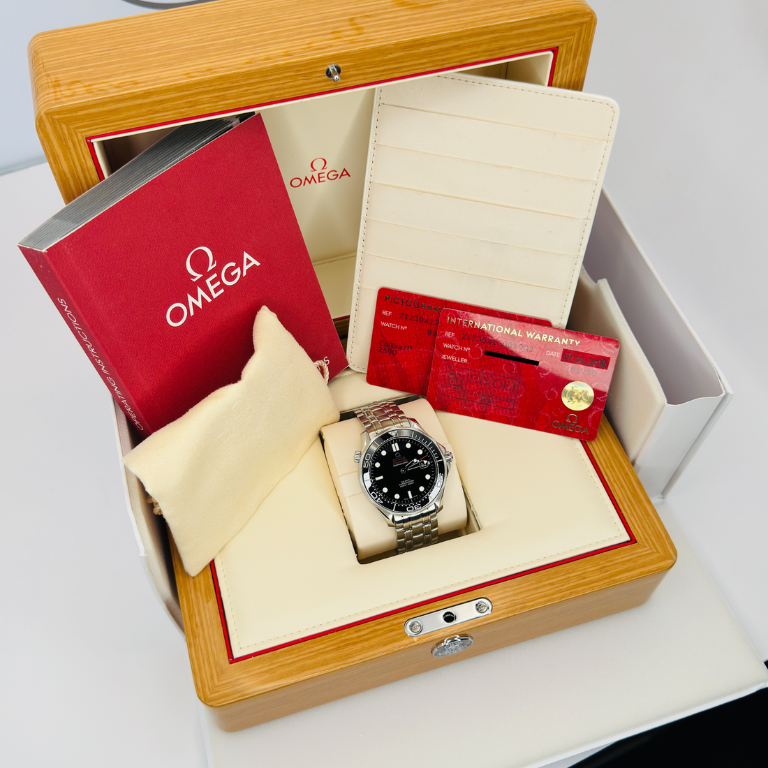 Omega Seamaster Diver 300 M – Ref. 212.30.41.20.01.003 – 41mm Stainless Steel – Very Good Condition – Complete Set