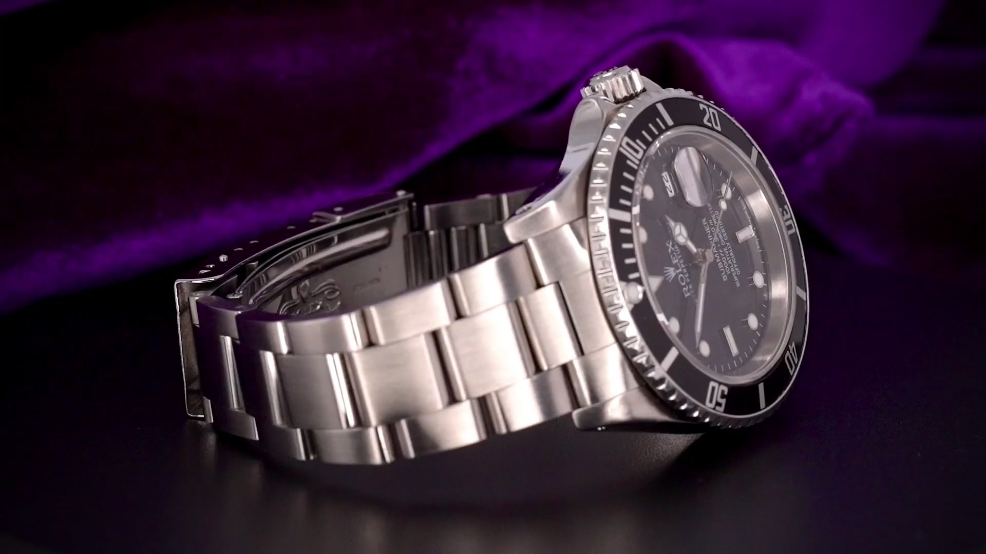 Rolex Submariner Date – Ref. 16610 – 40mm Stainless Steel – Excellent Condition