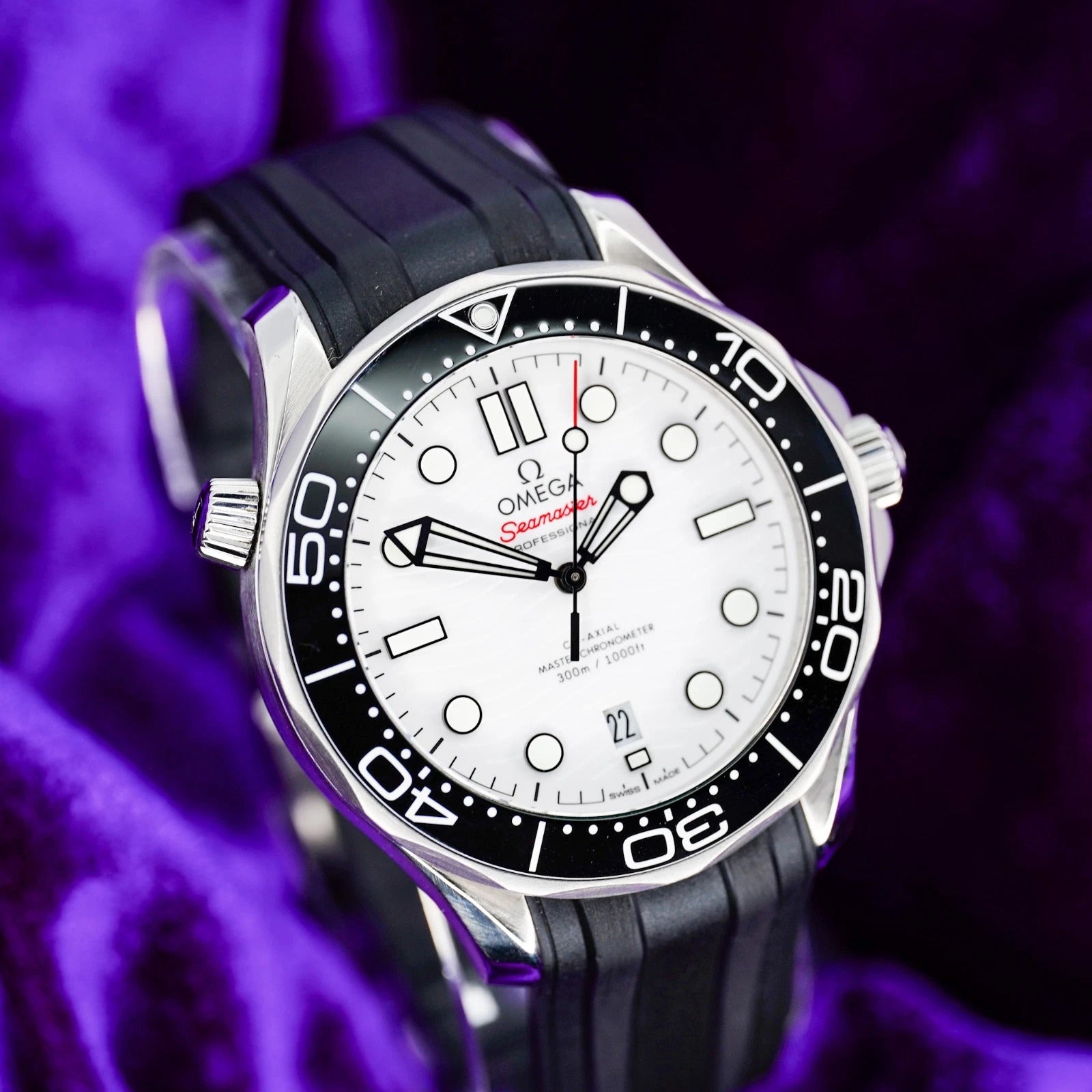 2023 Omega Seamaster Diver 300M – Ref. 210.32.42.20.04.001 – 42mm Stainless Steel – Very Good Condition